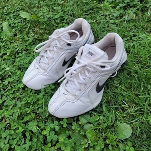 White with black Swoosh Nike Shox sz. 7Y